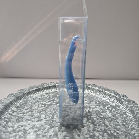 ⭐️40% Off⭐️Pursonic Heated Eyelash Curler - Picture 7 of 13